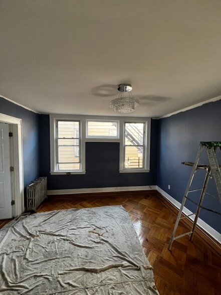 Building Photo - 425 Leslie St