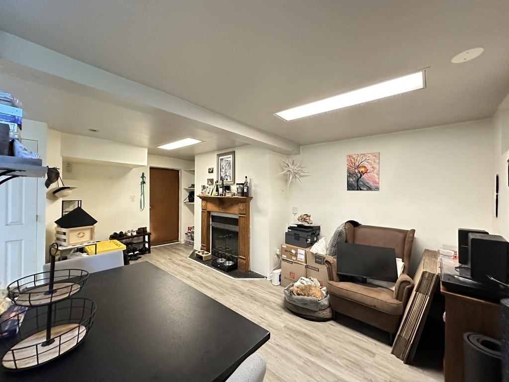 Building Photo - 2341 N Leavitt St