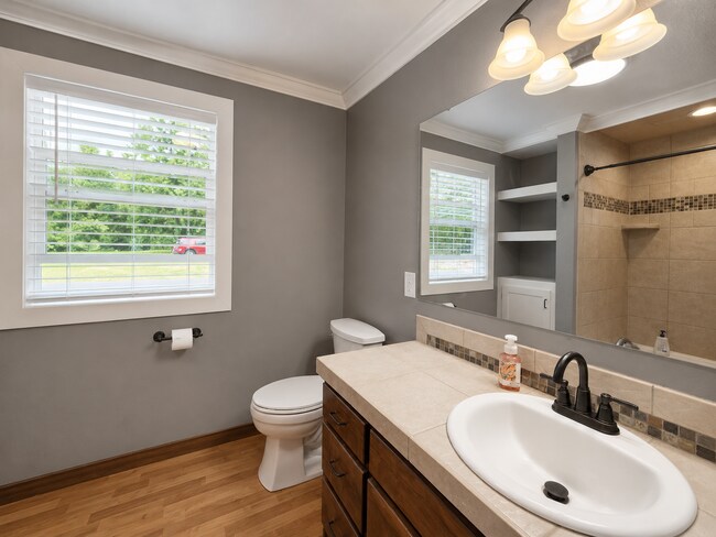 Building Photo - Private Arlington Retreat