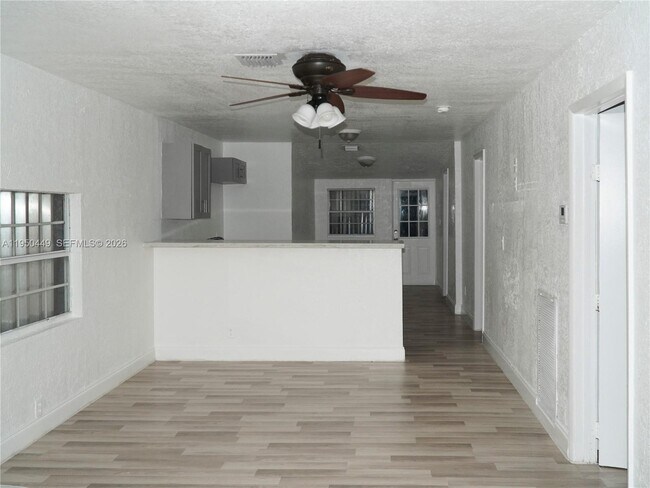 Building Photo - 4079 Linda Ln