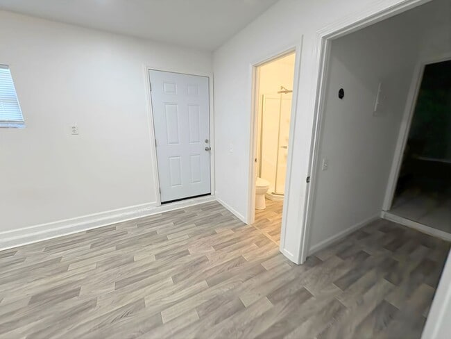 Building Photo - 8186-8188 Zinnia Place