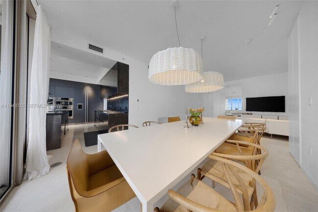 Building Photo - 9705 Collins Ave