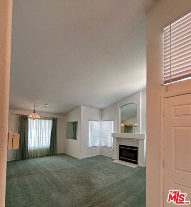 Building Photo - 5515 Trevino Way