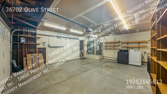 Building Photo - 36702 Olive St