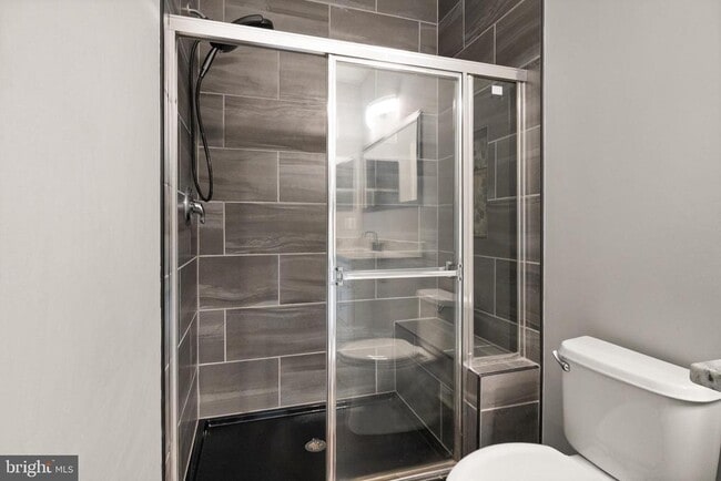 Building Photo - 9541 Center St