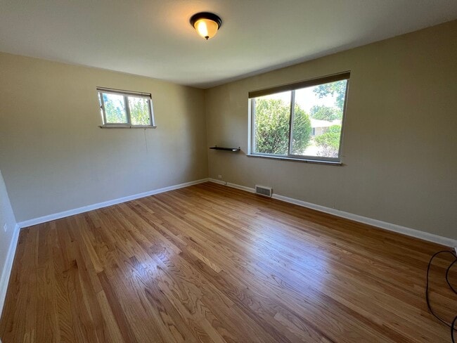 Building Photo - Mid Century Modern Ranch in Virginia Village!