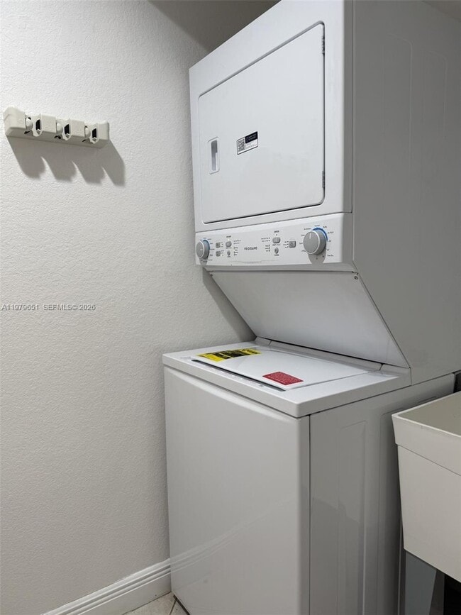 Building Photo - 601 S Federal Hwy