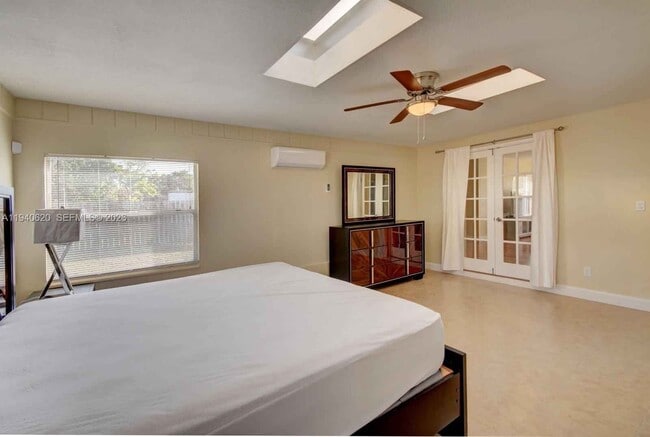 Building Photo - 3531 SW 36th St