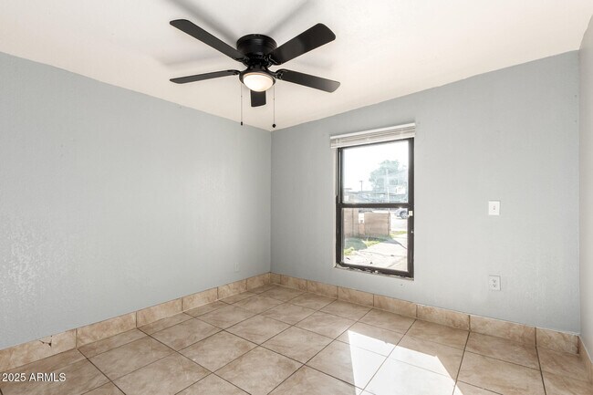 Building Photo - 1920 W Tonto St