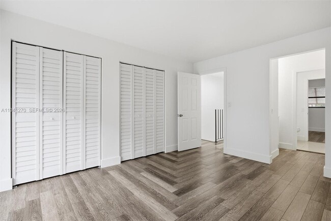 Building Photo - 6850 NW 173rd Dr