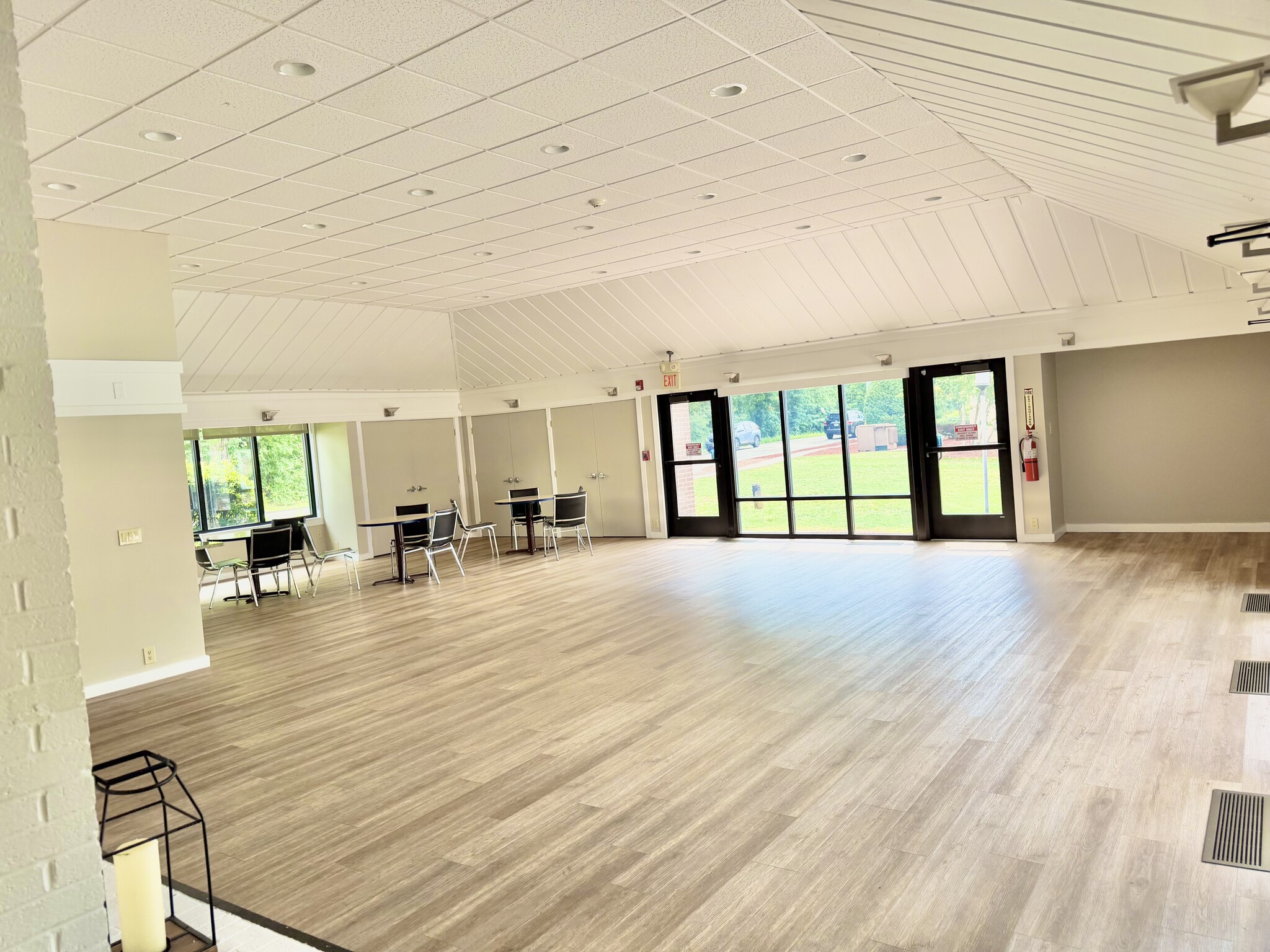 Clubhouse - 47 Meadowood Dr