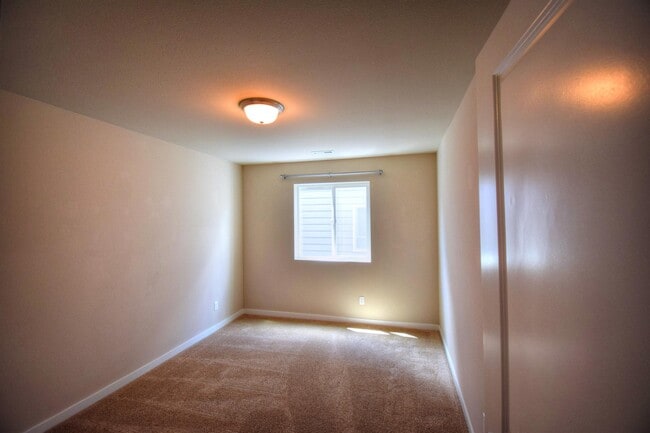 Building Photo - 5207 51st Way SE