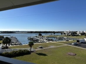 Building Photo - Cedar Point Villas, B32 Swansboro NC
