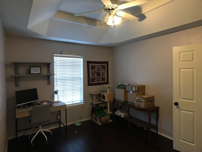 Building Photo - 3B/2B Mcallen ( Ware and Lark )