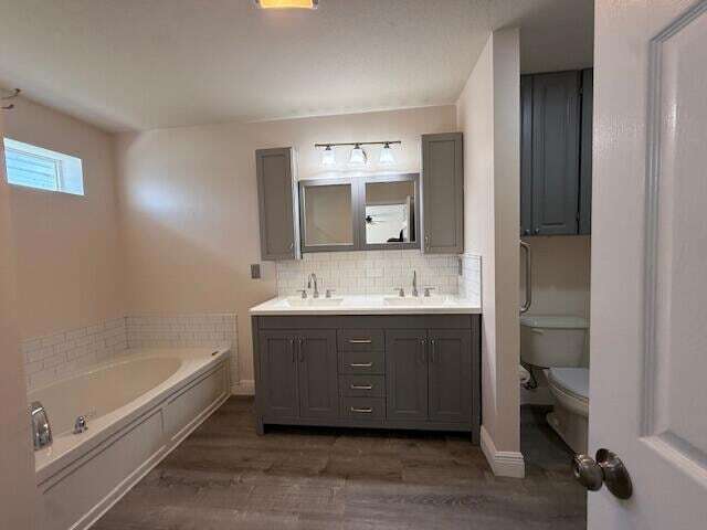 Building Photo - 1988 Marblehead Way