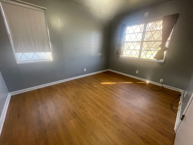 Building Photo - Hurry, Won't Last Long!
