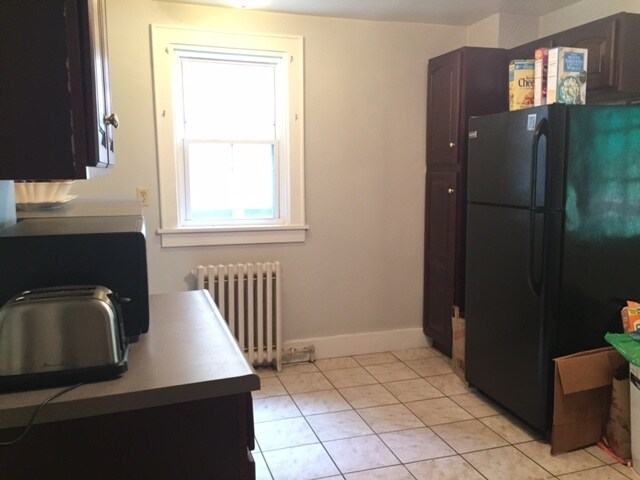 kitchen - 802 Gaskill Ave