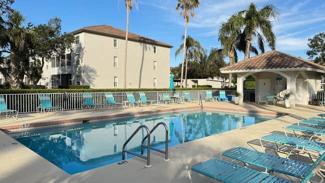 Building Photo - Furnished Short Term Rental