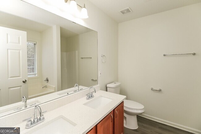 Building Photo - 10990 Knotty Pine Pl