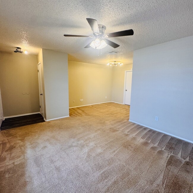 Building Photo - 6824 Camden Ln