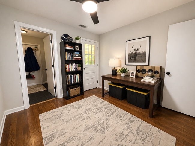 Building Photo - 1021 Old Bishop Rd