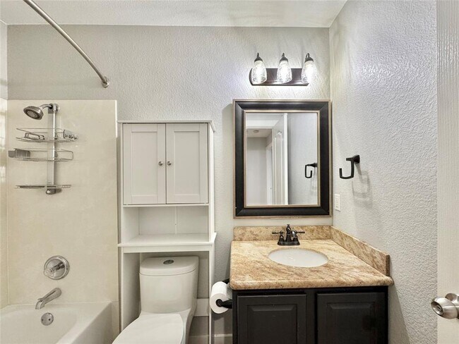 Building Photo - 311 Glen Valley Lane