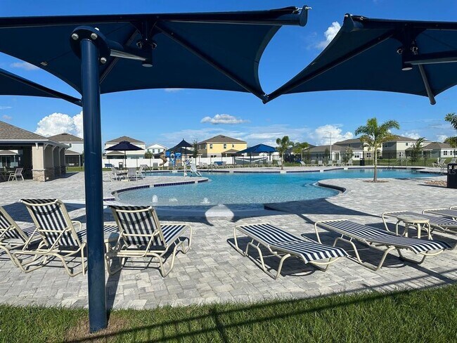 Building Photo - 2239 Orchid Dr