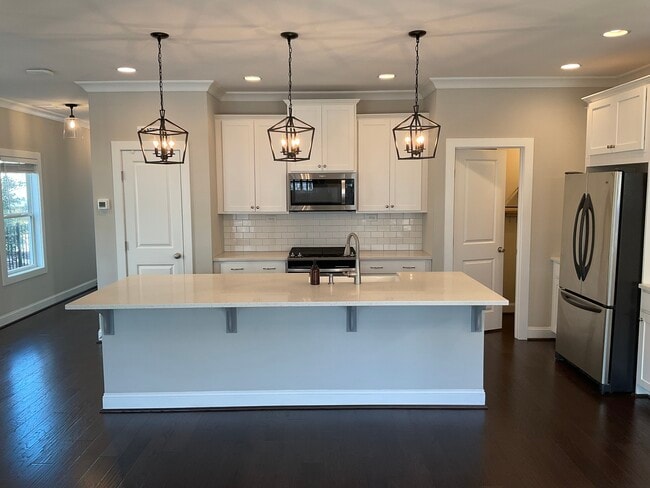 Building Photo - 2308 Echelon Ln