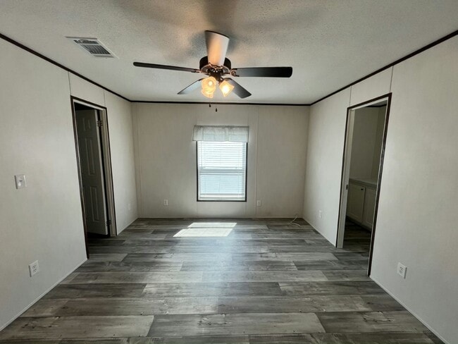 Building Photo - 31 Park Pl