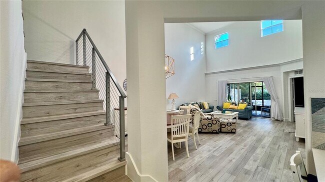 Building Photo - 6826 Sorrento St