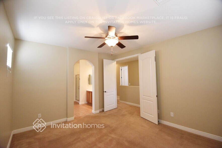 Building Photo - 254 S Aaron