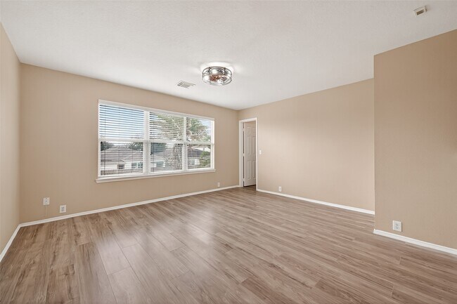 Building Photo - 15007 Sugar Sands Dr