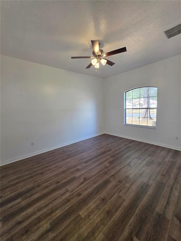 Building Photo - 2818 NE 24th Pl