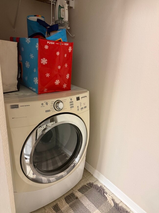 Building Photo - 1300 Eastern Pecan Pl