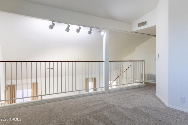 Building Photo - 1294 N Blackstone Dr