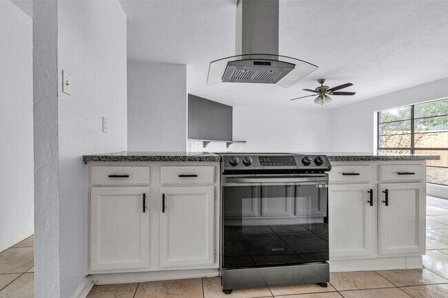 Building Photo - 4406 Kacee Dr