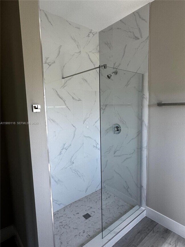 Building Photo - 7916 Granada Rd