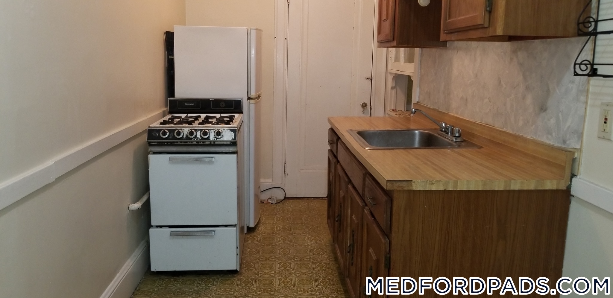 Building Photo - 53 Fellsway W