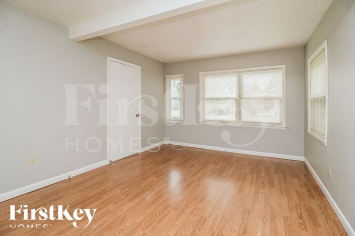 Building Photo - 109 E Palmetto Ave