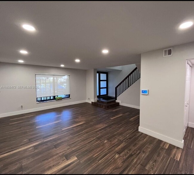 Building Photo - 11246 NW 14th Ct