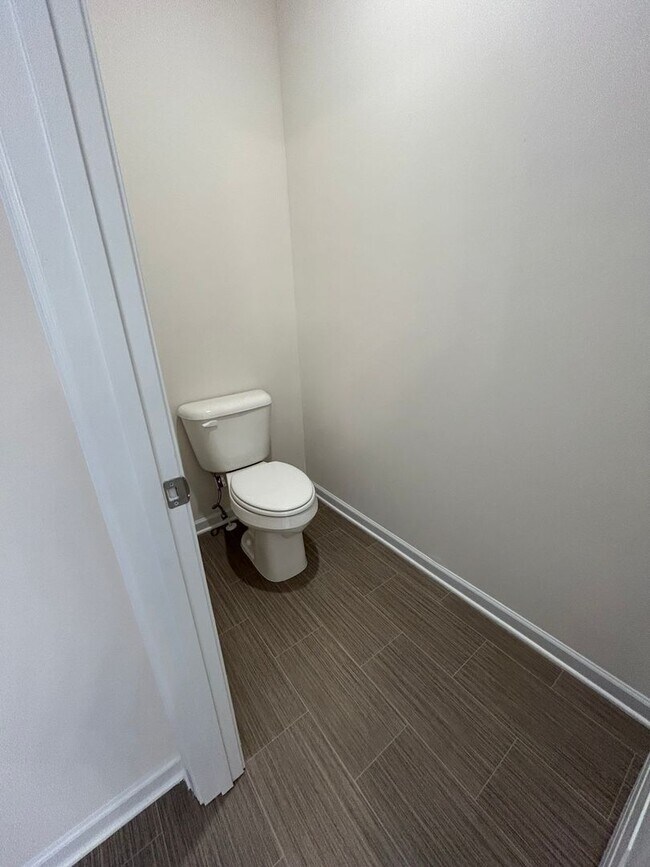 Building Photo - New 4/2.5 House in Longbrook $1,995