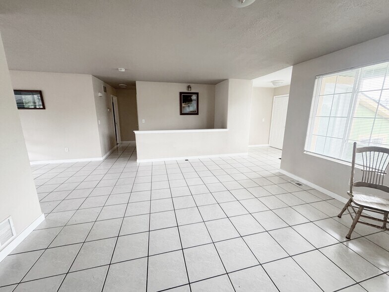 Building Photo - 2132 Fairplay St