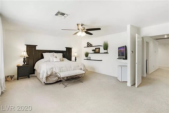 Building Photo - 7777 Willow Cove Cir