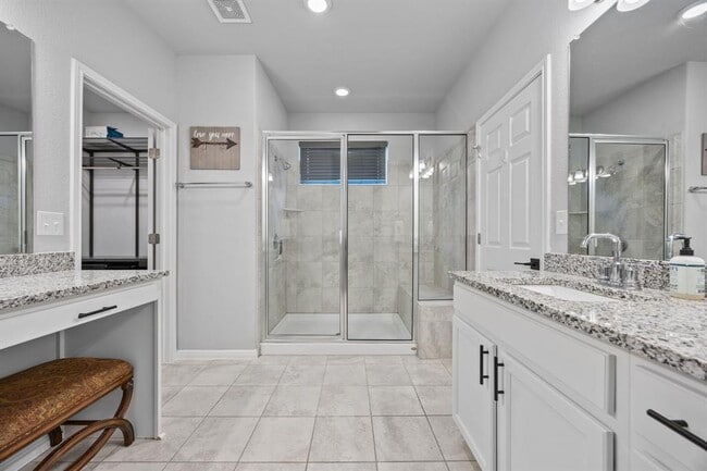 Building Photo - 313 Somerville St