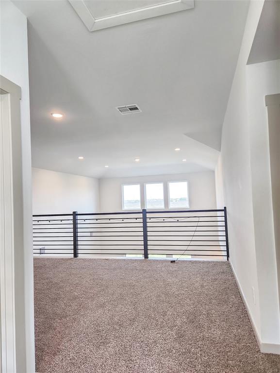 Building Photo - 7219 Sunbreeze Ln