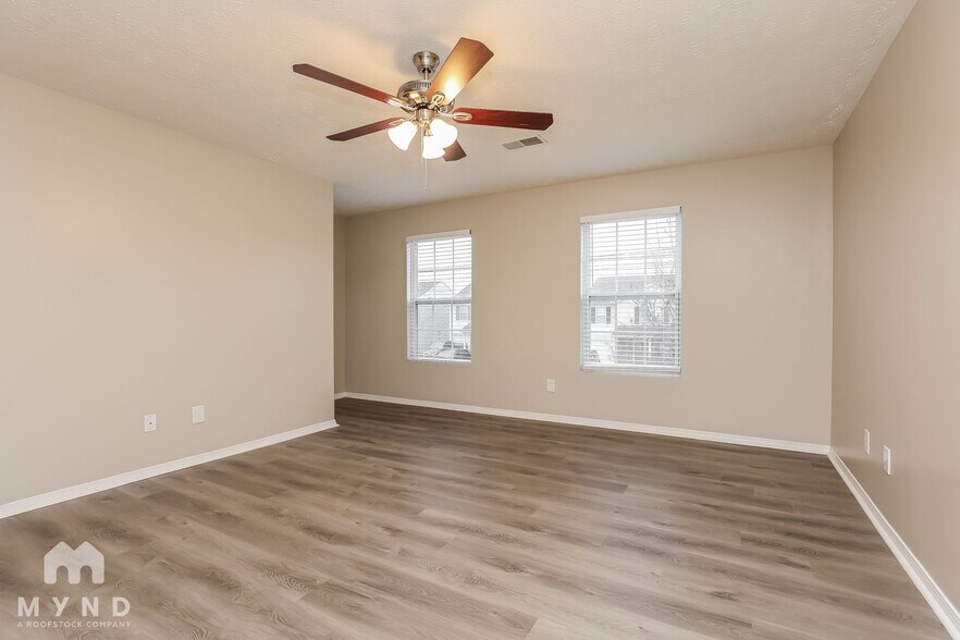 Building Photo - 2838 Creekbend Dr
