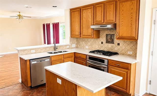 Building Photo - 2440 Deer Horn Dr