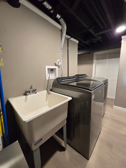 Building Photo - 10535 W Spring Green Rd