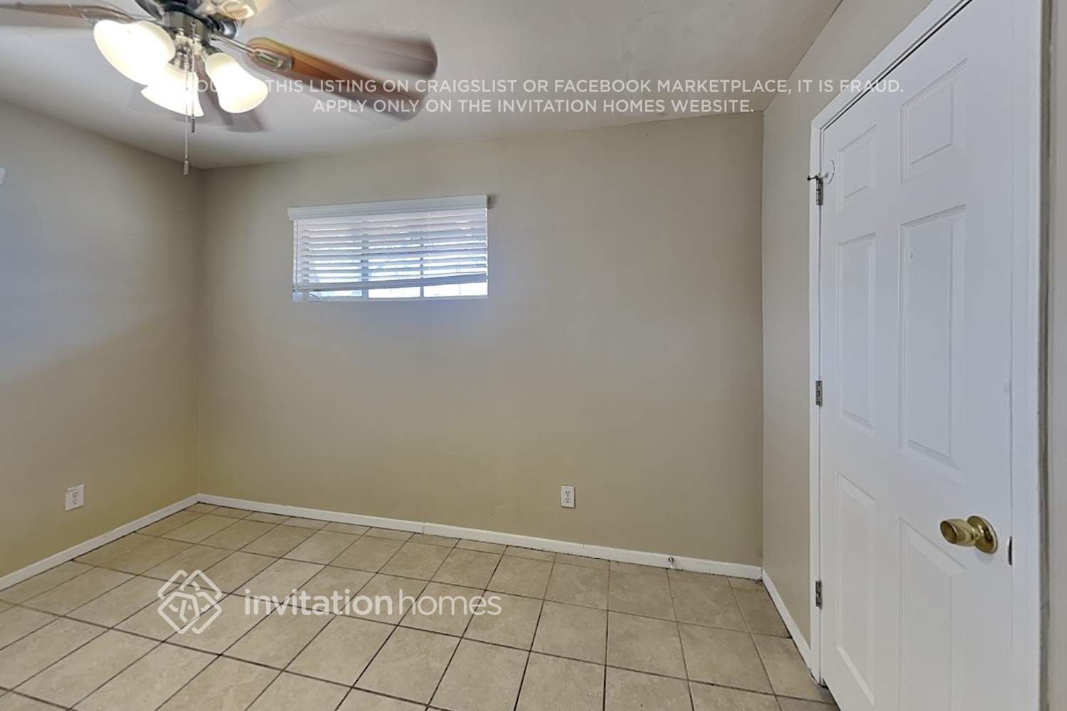 Building Photo - 4422 S Park Dr