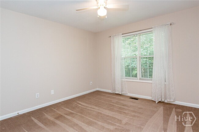 Building Photo - 105 Fox Hall Trail